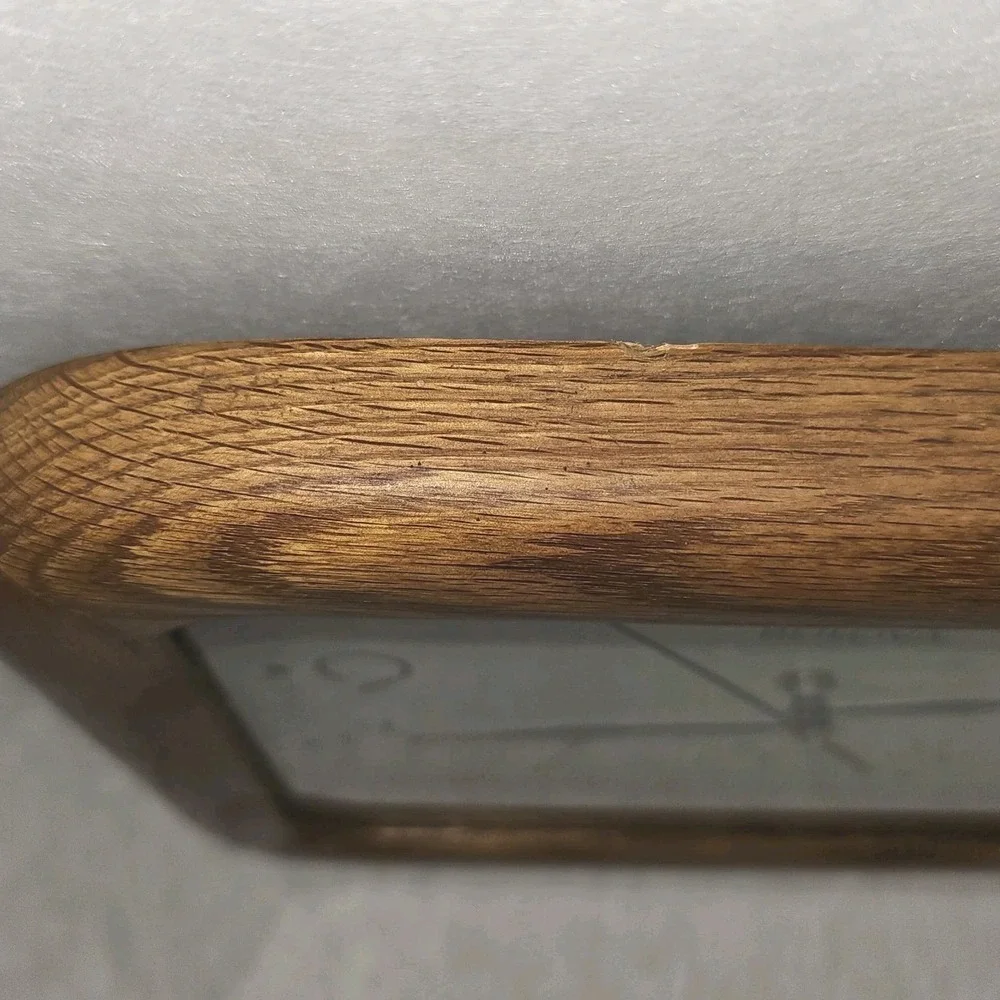 EUC Vintage Bulova C4412 Rectangle Oak Wood Wall Clock 11½'' x 9½